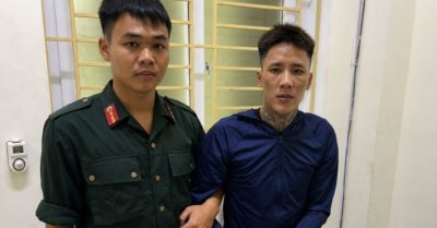 Trộm gần 30 điện thoại, nghi phạm bị cảnh sát chặn ngay trong đêm