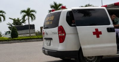 Xe cấp cứu ngoài lọt vào viện, bệnh nhân về nhà tốn chín triệu đồng