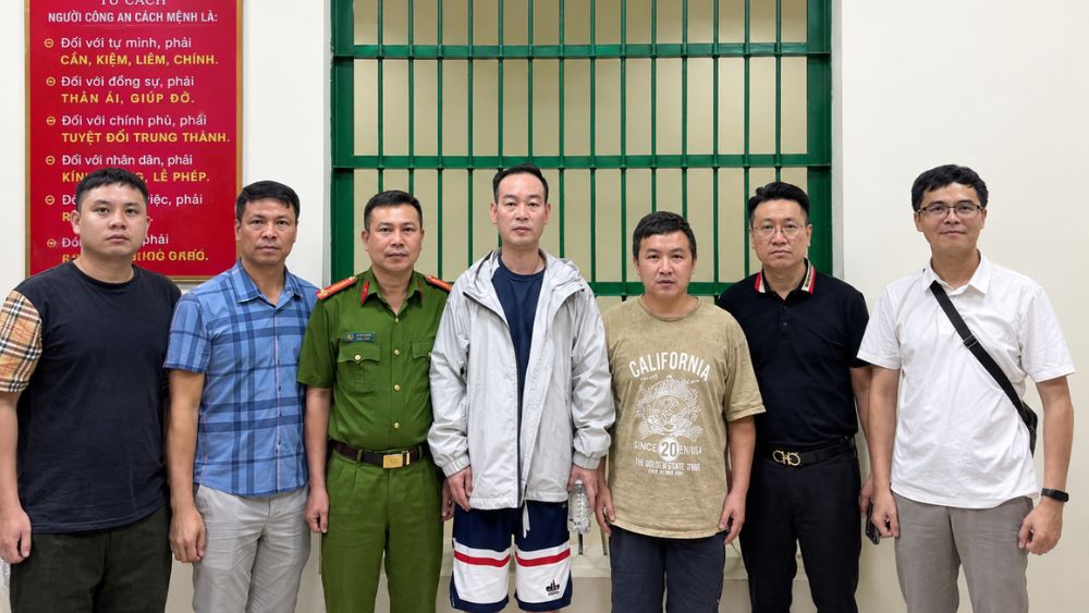Hải Phòng liên tiếp bắt giữ 2 đối tượng người Trung Quốc đang bị Công an Trung Quốc truy nã về lừa đảo và tổ chức cơ sở đánh bạc.