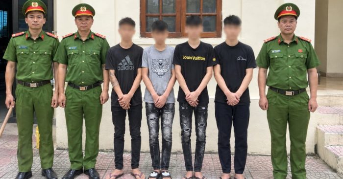 Hải Phòng khởi tố nhóm đối tượng xâm phạm mồ mả, phát trực tiếp trên TikTok sau thử thách phản cảm nhằm thu hút người xem, lượt thích.