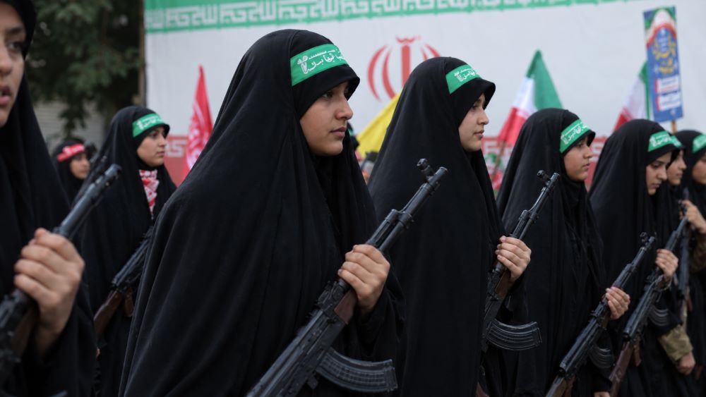 Iran chuyển đề xuất tới Tổng thống Trump, nêu 3 điều kiện chấm dứt xung đột. Những yêu cầu này đang thu hút sự chú ý quốc tế.
