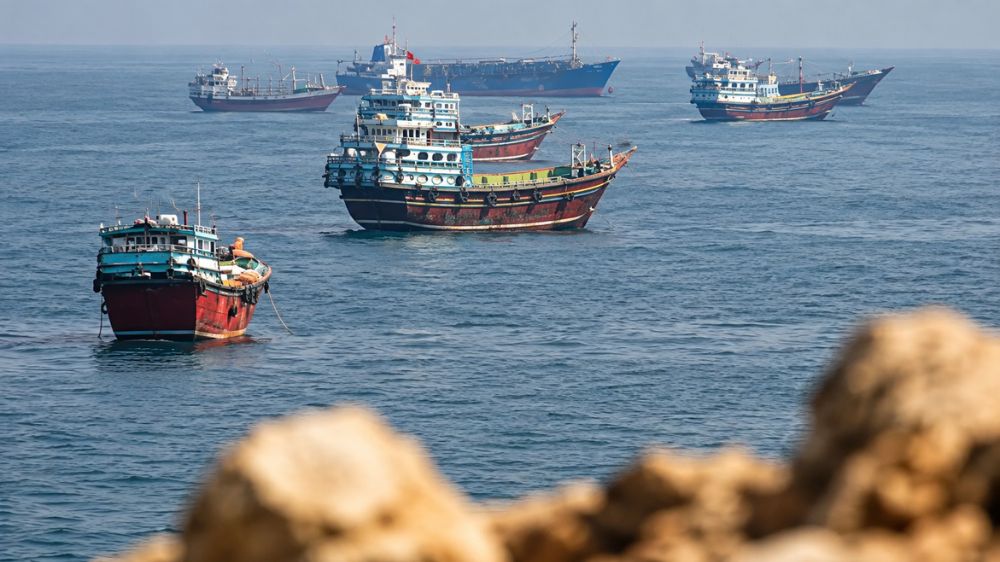 Iran đề xuất mở lại eo biển Hormuz trong 7 ngày nếu Mỹ giảm áp lực quân sự, tạo điều kiện thúc đẩy đàm phán ngoại giao.