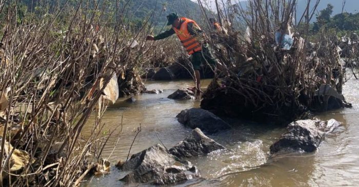 Nam thanh niên Hà Nội mất tích khi qua cầu phao sông Mã