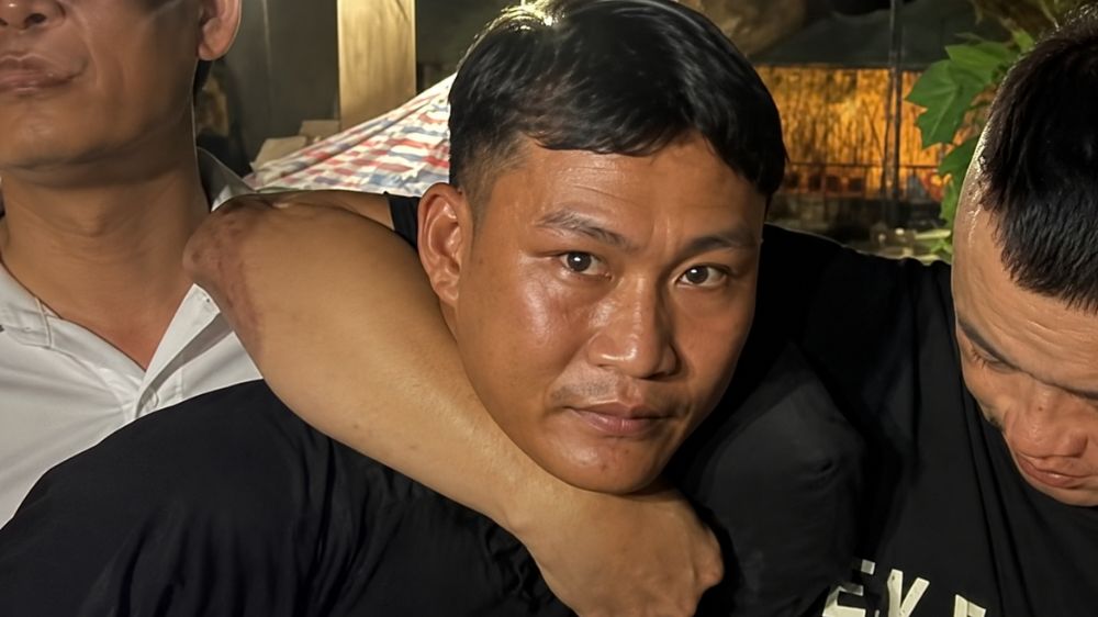 Bắt giữ Lường Văn Tiến sau 48 giờ truy xét vì dùng dao uy hiếp nhân viên, cướp điện thoại tại siêu thị ở Hà Nội.