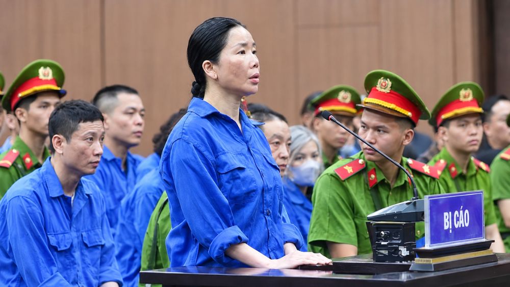 Nguyễn Thị Mai Anh tại tòa trong vụ án xảy ra tại Viện Pháp y tâm thần Trung ương, liên quan đến đường dây ma túy và hối lộ.