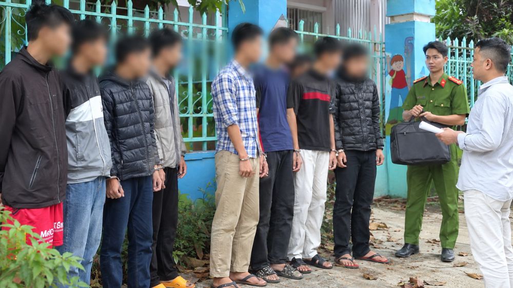 Nhóm 8 thanh thiếu niên tại Đắk Lắk bị xác định đột nhập ô tô trộm tài sản trong 8 vụ, chiếm đoạt hơn 58 triệu đồng cùng nhiều tài sản khác.