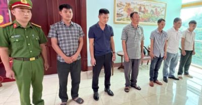 Khoản tiền định kỳ tạo thành một đường dây qua chốt kiểm tra