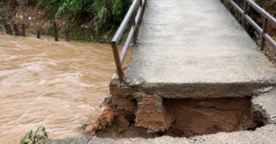 Cầu sập, lối đi tạm mở ra nhưng bài toán kết nối vẫn còn đó