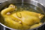 Nhiều kiêng kỵ khi ăn thịt gà thiếu cơ sở khoa học