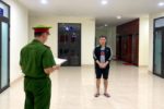 30.000 USD được tìm thấy trong ba lô của nghi phạm